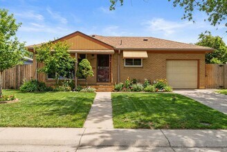 Building Photo - 7092 Kalamath St