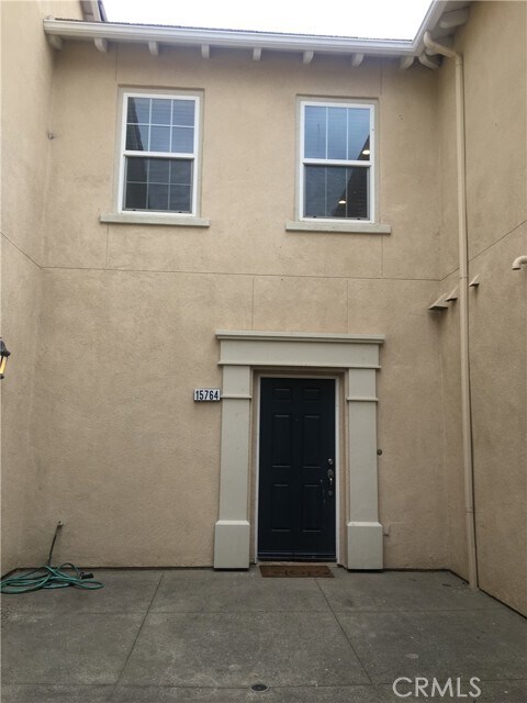 Foto del edificio - 15764 Agave Ave