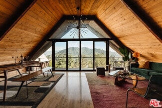 Building Photo - 6894 Pacific View Dr