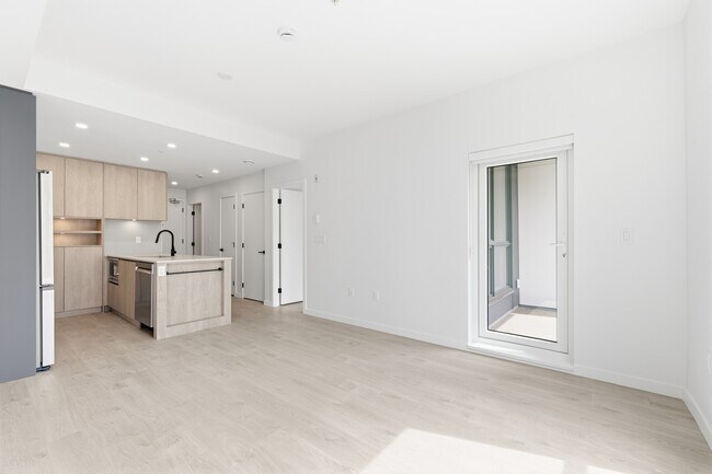 Photo du bâtiment - 19577-19577 65B Ave