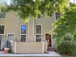 Building Photo - 1857 Lorraine St