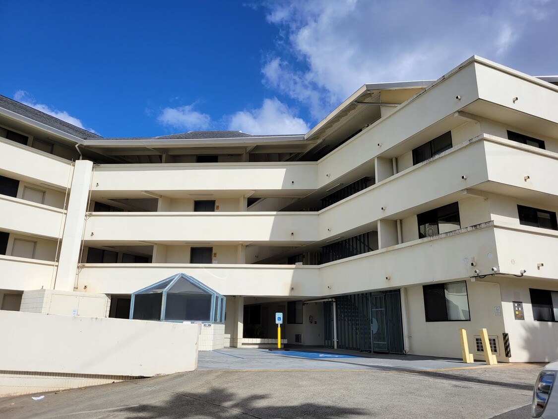 Foto principal - Kulanui Hale - 1 bedroom, 1 bath Unit w/ 1...