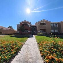 Building Photo - 8101 W Flamingo Rd