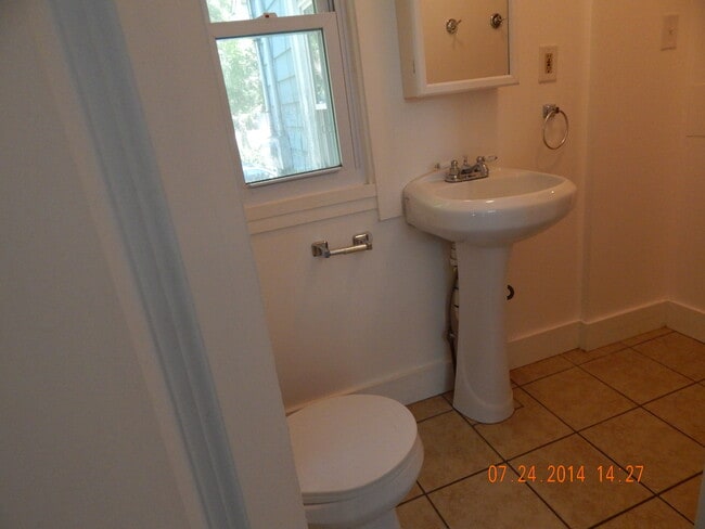 Fotografía del edificio - 719 Johnson Ave