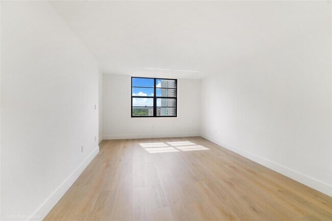 Foto del edificio - 2333 Brickell Ave