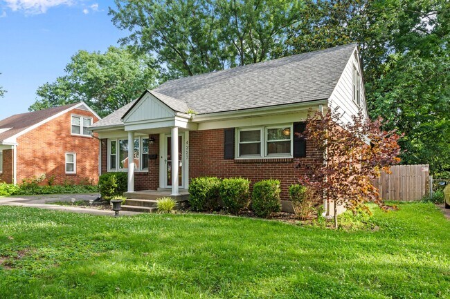 Foto del edificio - 4227 Hillbrook Dr