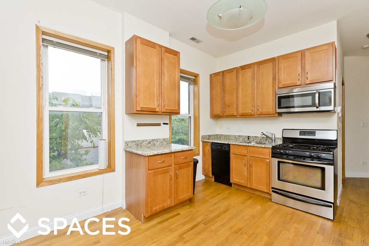 3 br, 1 bath - 2700 W Chicago Ave 2R - 3 br, 1 bath  - 2700 W Chicago Ave 2R