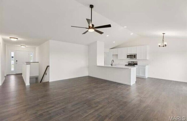 Foto del edificio - 408 Honor Hill Dr