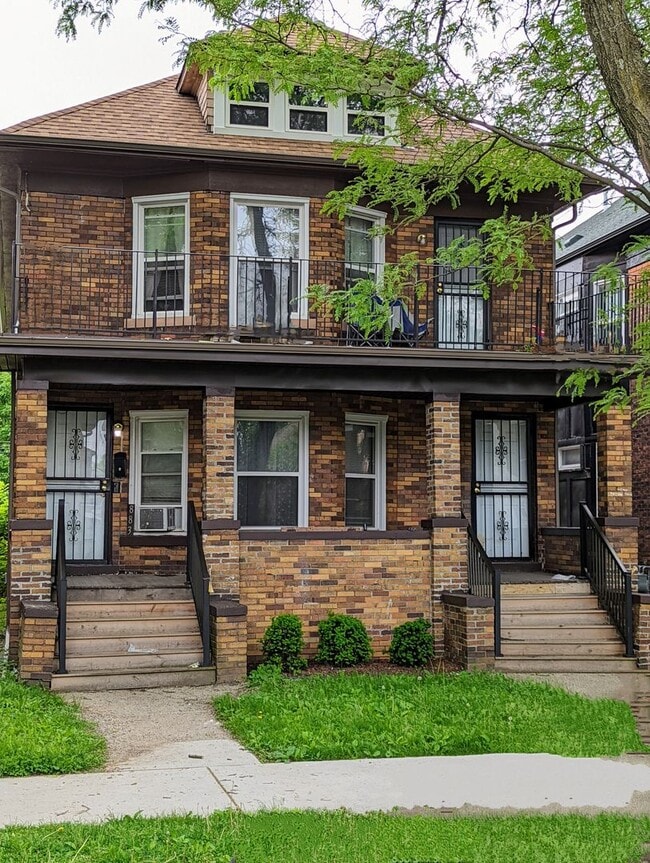 Building Photo - 883-885 Blaine St