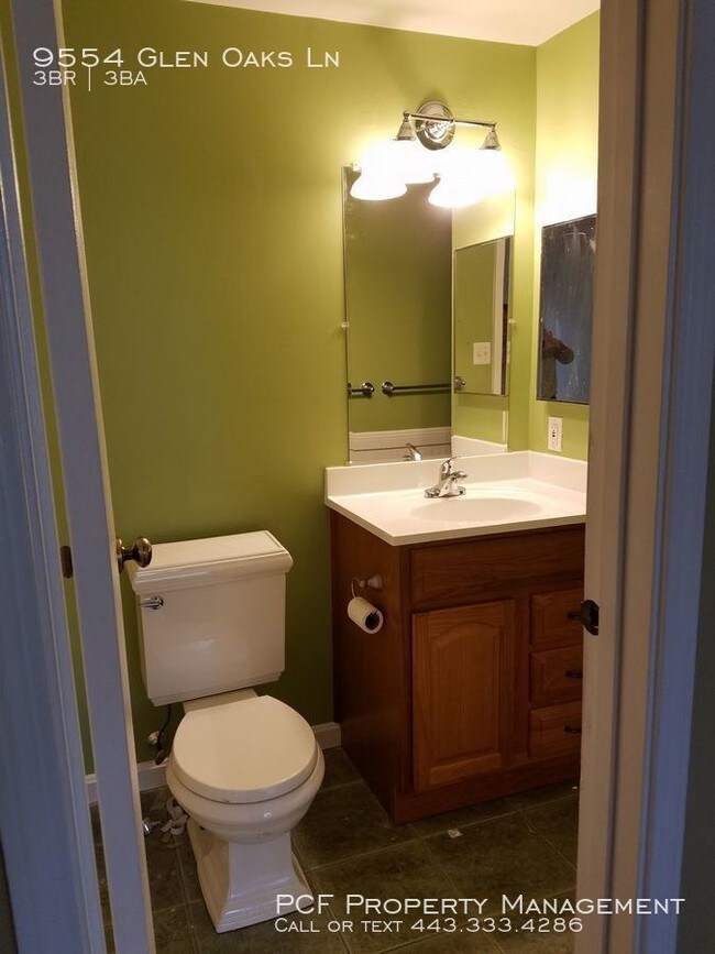 Building Photo - 3 bedroom, 2.5 bath TH