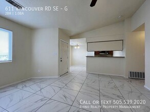 Building Photo - 611 Vancouver Rd SE