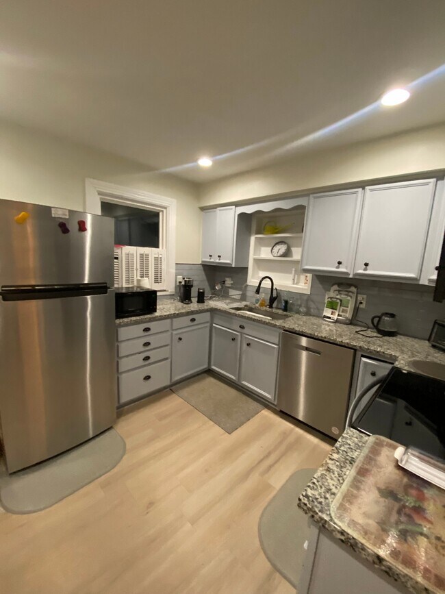 Foto del edificio - 3118 Harmon Ct