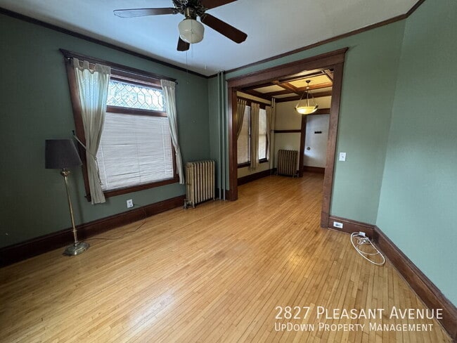 Building Photo - 2827 Pleasant Ave