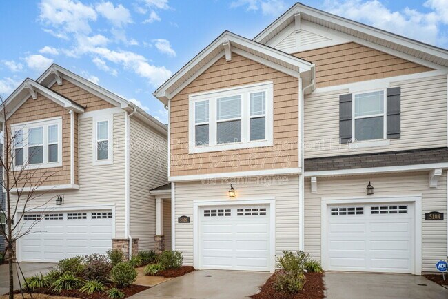 Building Photo - 5108 Carrick St