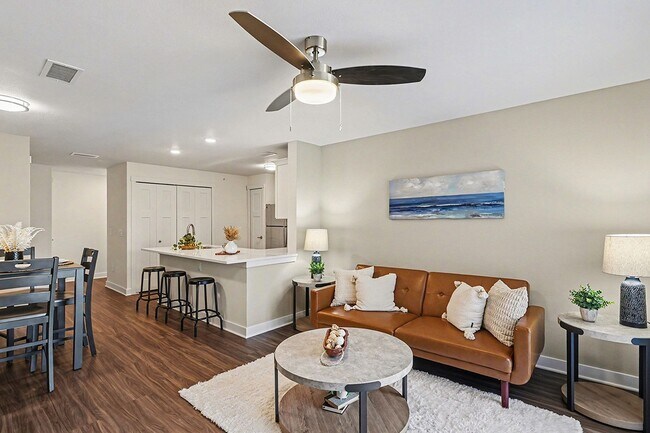 Building Photo - The Grove Apartment Homes