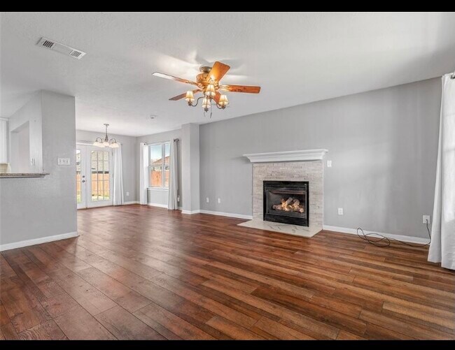 Foto del edificio - 1600 Kingsgate Dr