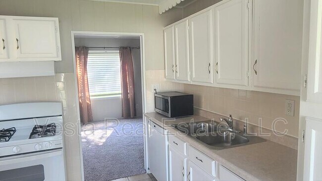 Foto del edificio - 1214 N State St