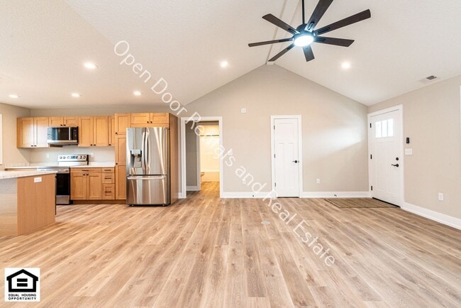 Building Photo - 10545 Old Leo Rd