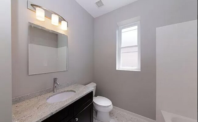 Foto del edificio - 2723 N Monticello-3