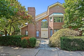Building Photo - 1459 Hampton Hill Cir