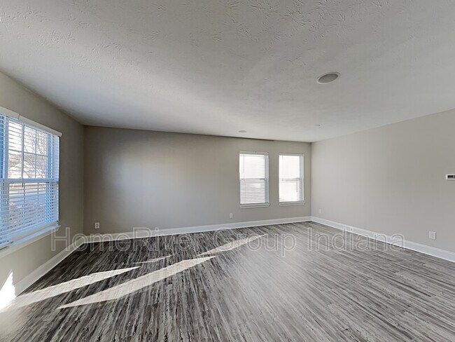 Foto del edificio - 12605 Braddock Ln