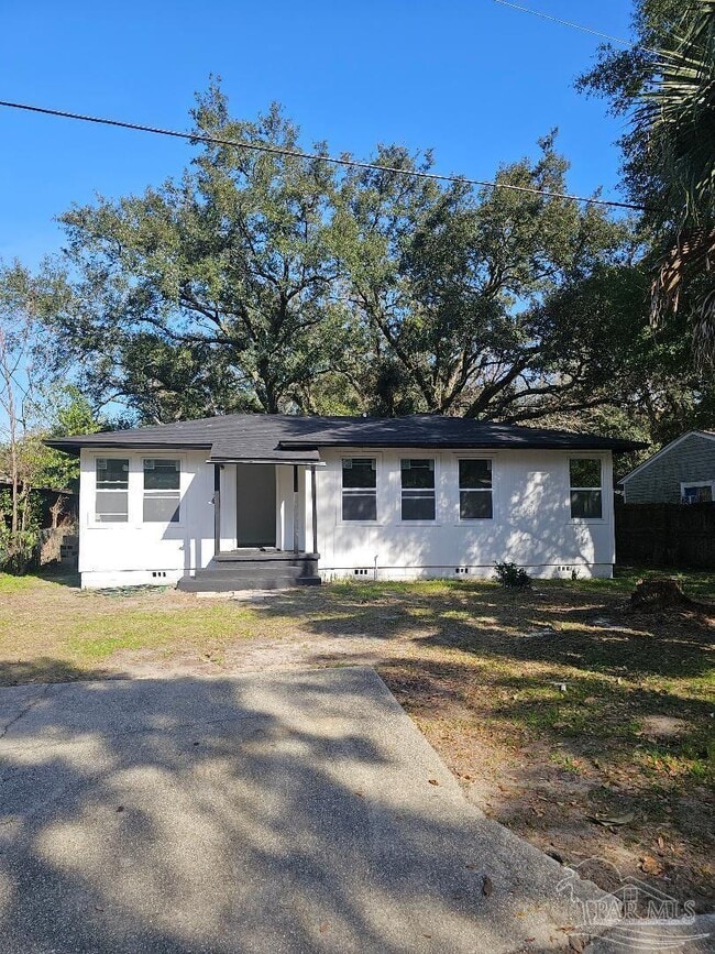 Building Photo - 26 Kennington Dr