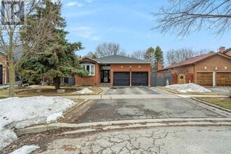 Building Photo - 71 Inglewood Pl