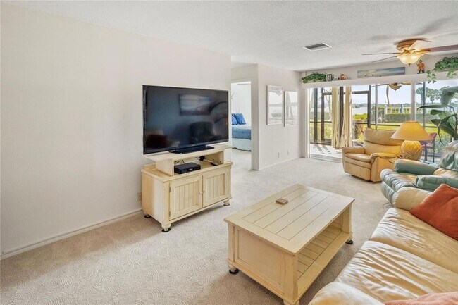 Foto del edificio - 8897 Midnight Pass Rd