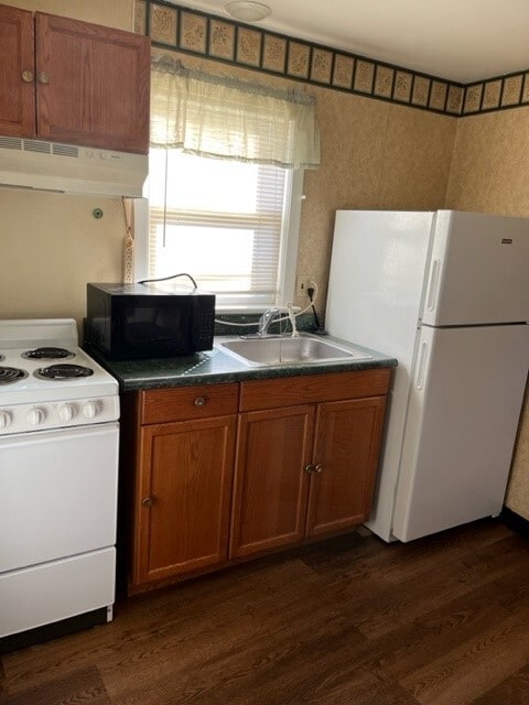 Kitchen - 13725 Pennsylvania Ave