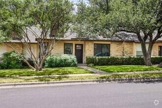 Building Photo - 8229 Summer Side Dr
