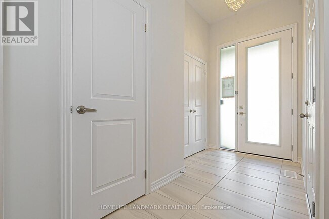 Photo du bâtiment - 135 Lageer Dr