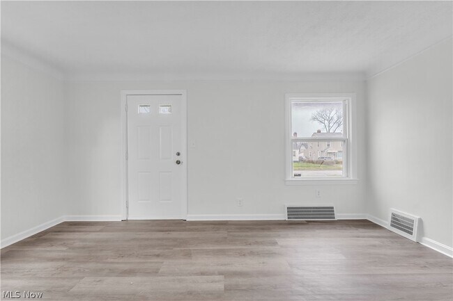 Foto del edificio - 1511 E 196th St