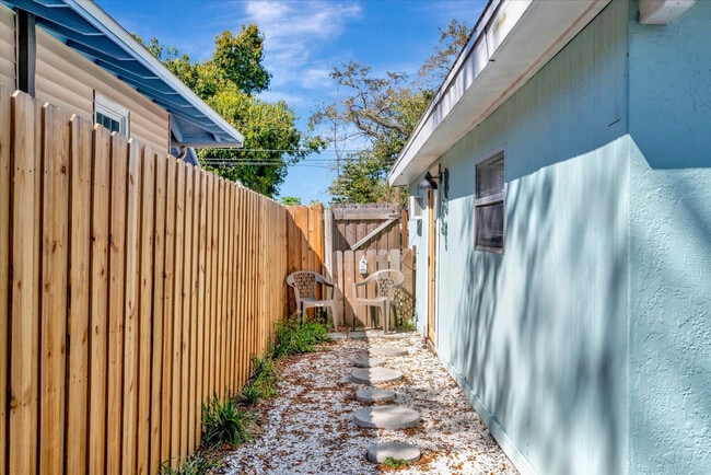 Building Photo - 5025 9th Ave S