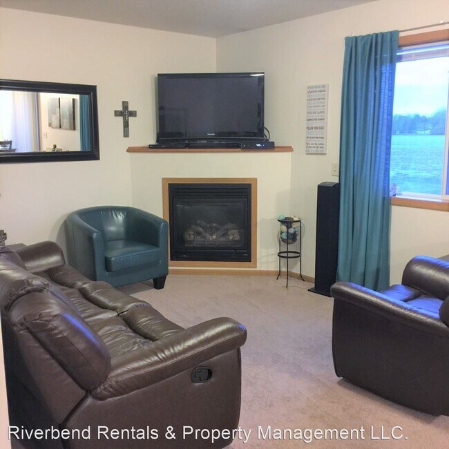 Foto del edificio - 3 br, 2 bath House - 13632 43rd Ave