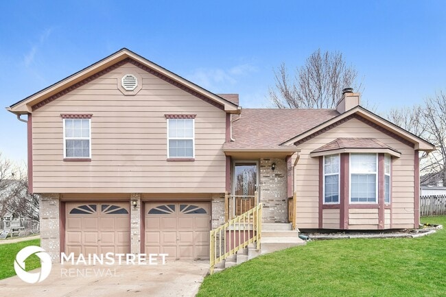 Building Photo - 208 W Calico Dr