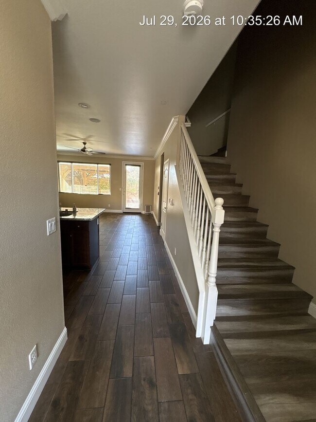 Building Photo - 3921 W Payson Ave
