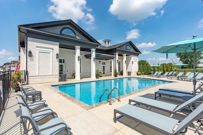 Piscina - Meadows at Sunbury