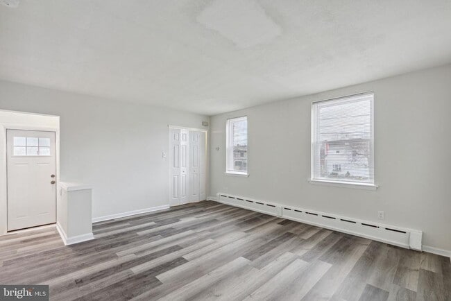 Building Photo - 2255 S Norwood St