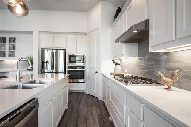 Foto del edificio - 4100 Monterey Pine Pl