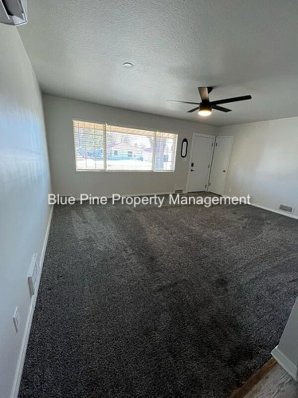 Building Photo - 1219 10th St