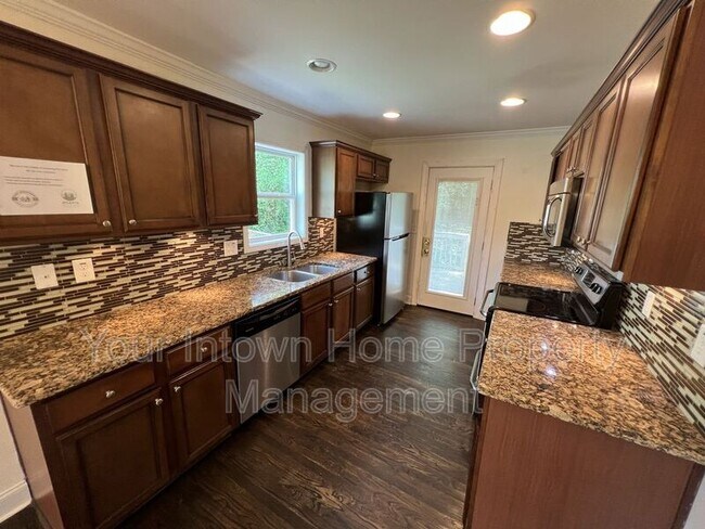 Foto del edificio - 2074 Hilburn Dr SE