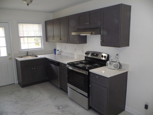 Foto del edificio - 2518 Etiwan Ave
