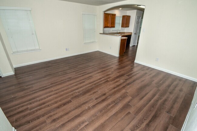 Foto del edificio - 21214 Normand Meadows Ln