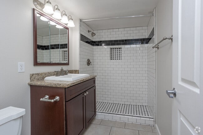 2HAB, 2BA - 820 ft² - Riata Court Apartments