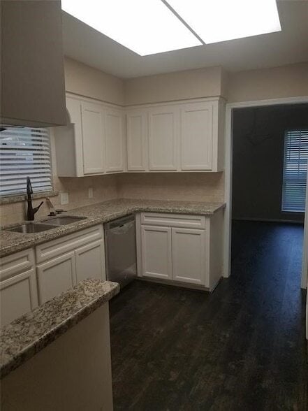 Foto del edificio - 230 Blue Castle Ln