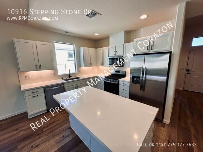 Foto del edificio - 10916 Stepping Stone Dr