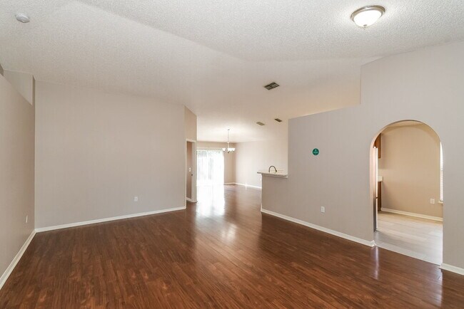 Foto del edificio - 9166 Upstream Ct