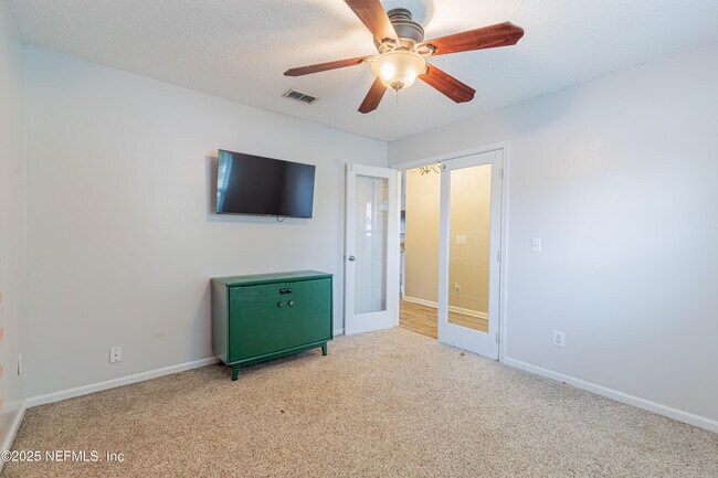 Foto del edificio - 12582 Hickory Lakes Dr S