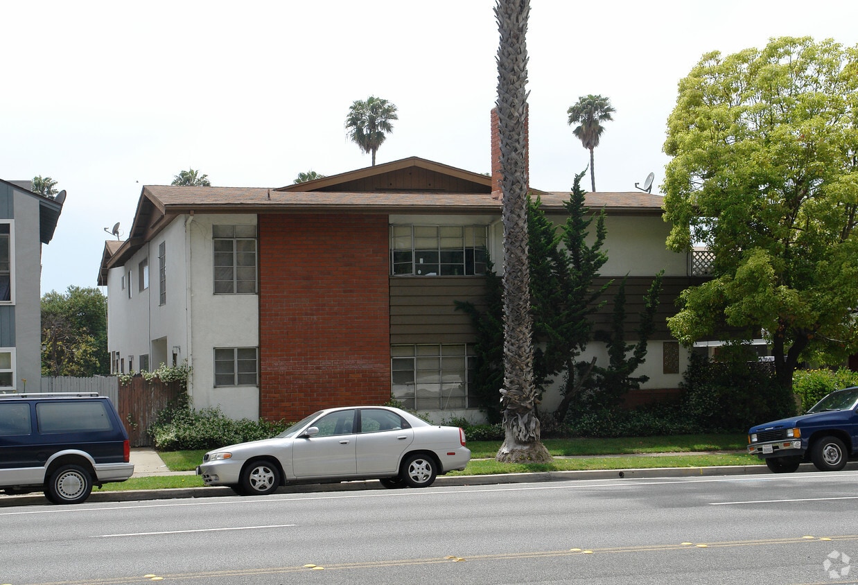 Primary Photo - 2653-2659 E Harbor Blvd