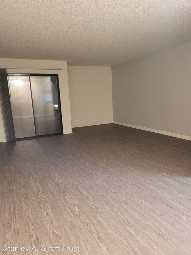 Building Photo - 2 br, 2 bath Apartment - 1005 Via Zapata C...